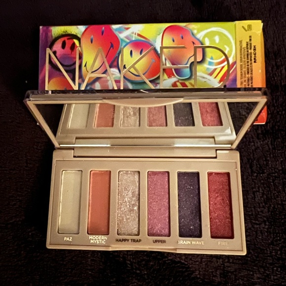 Urban Decay Other - Urban Decay Naked Eyeshadow Palette - Multicolor